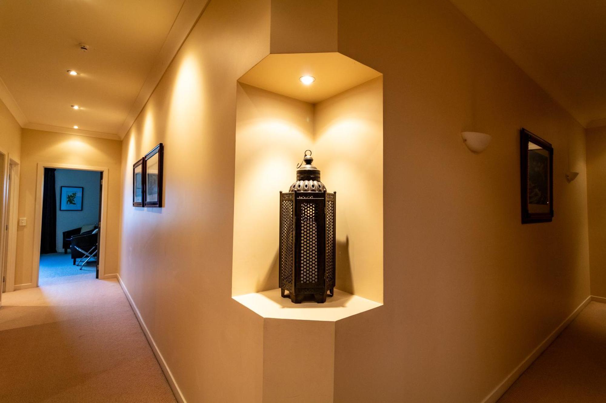 Large Luxury Apartment Located Right In Town 陶波 外观 照片